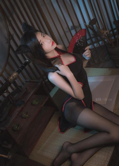 欧美中出一区二区_国产剧迅雷电影在线