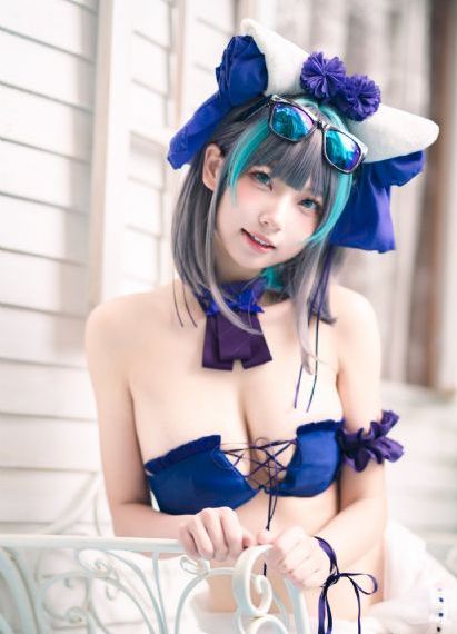 欧美小女孩化妆_在线观看完整视频大全