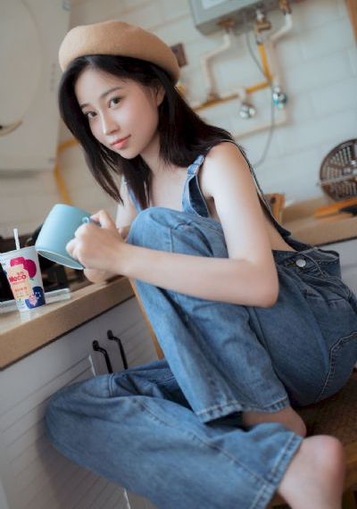 18禁女裸乳扒开腿免费视频_1080P免费播放