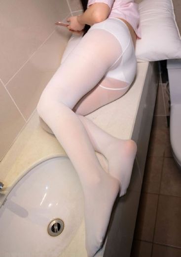 欧美唯美抽烟图片_BD英语电影完整版