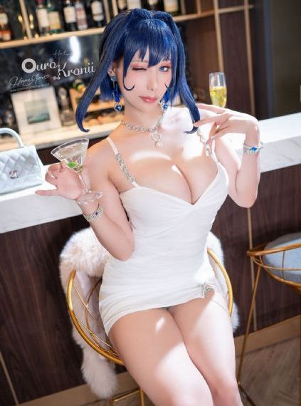 欧美明星街拍肌肉男_HD神马影院在线