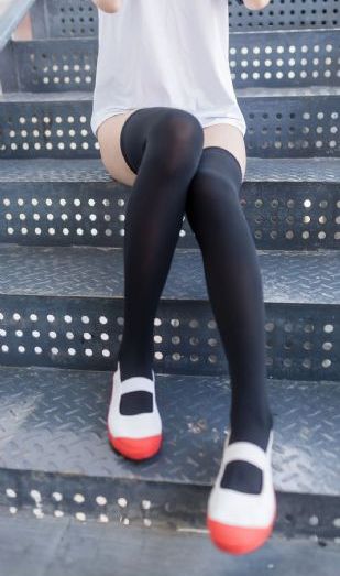 欧美美女露乳头_超清免费观看视频