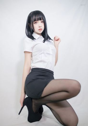 欧美胖女人走秀视频_高清迅雷下载